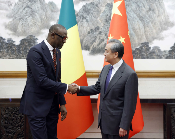 Wang Yi, member of the Political Bureau of the CPC Central Committee and foreign minister, meets with Minister of Foreign Affairs of Mali Abdoulaye Diop in Beijing, China, December 8, 2023. /Chinese Foreign Ministry
