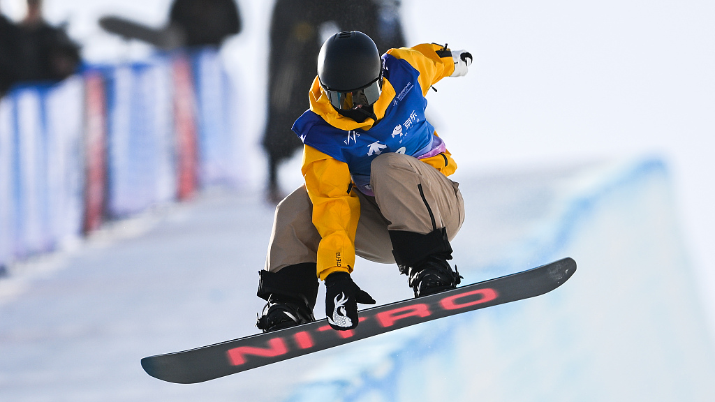 Cai Xueton in action during FIS Halfpipe World Cup in Zhangjiakou, northern China's Hebei Province, December 8, 2023. /CFP
