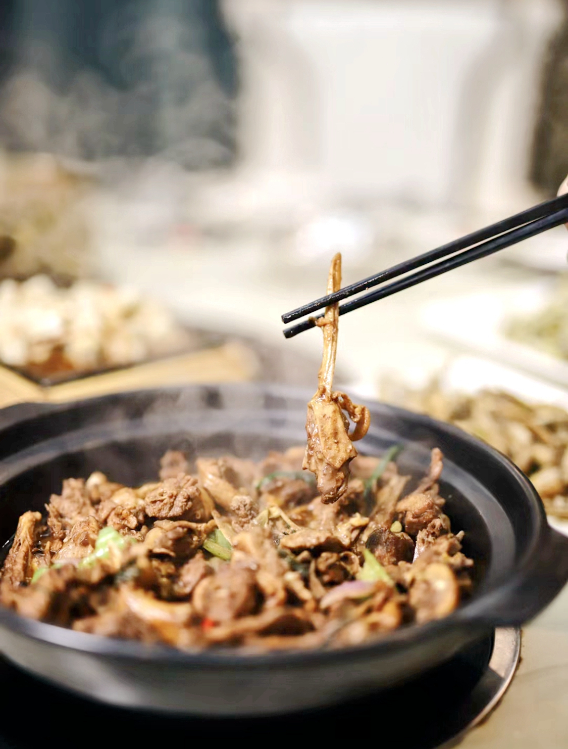 Haikou Shishan goat is used to make different types of winter dishes. /Photo provided to CGTN