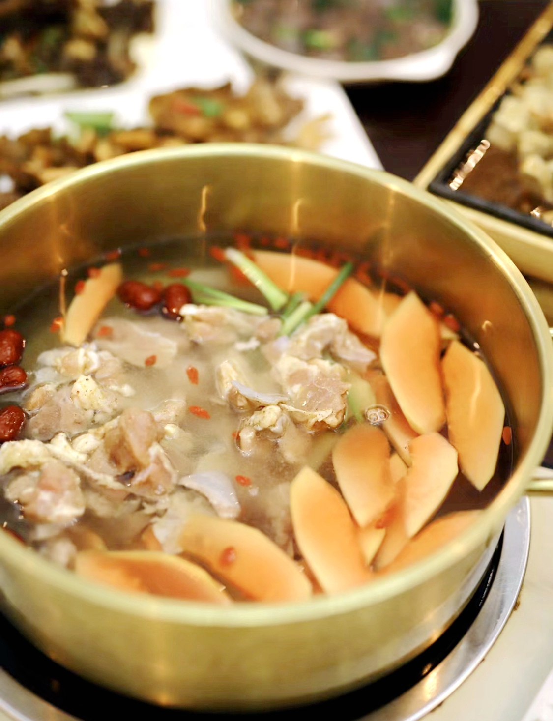 Haikou Shishan goat is used to make different types of winter dishes. /Photo provided to CGTN