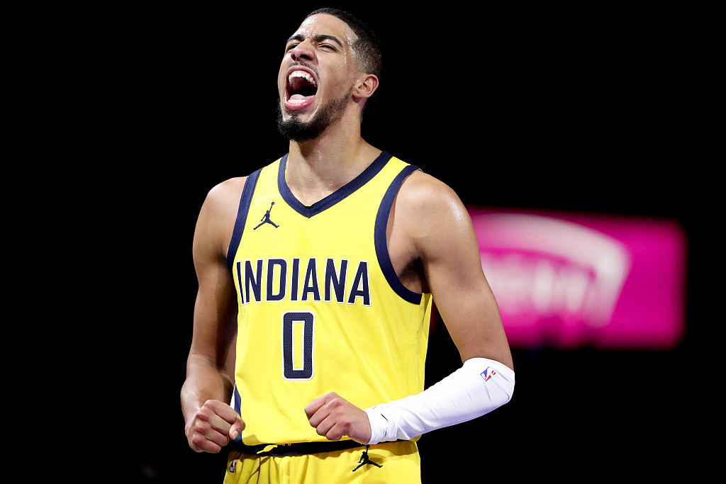 Indiana Pacers guard Tyrese Haliburton yells during clash with the Milwaukee Bucks at the NBA Cup semifinal in Las Vegas, U.S., December 7, 2023. /CFP