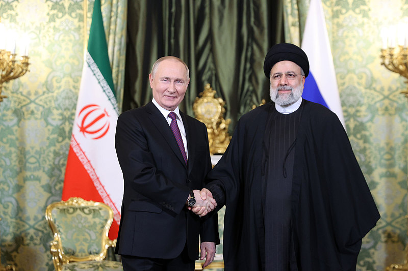 Russian President Vladimir Putin (L) meets with Iranian President Ebrahim Raisi at Kremlin Palace in Moscow, Russia, December 7, 2023. /CFP