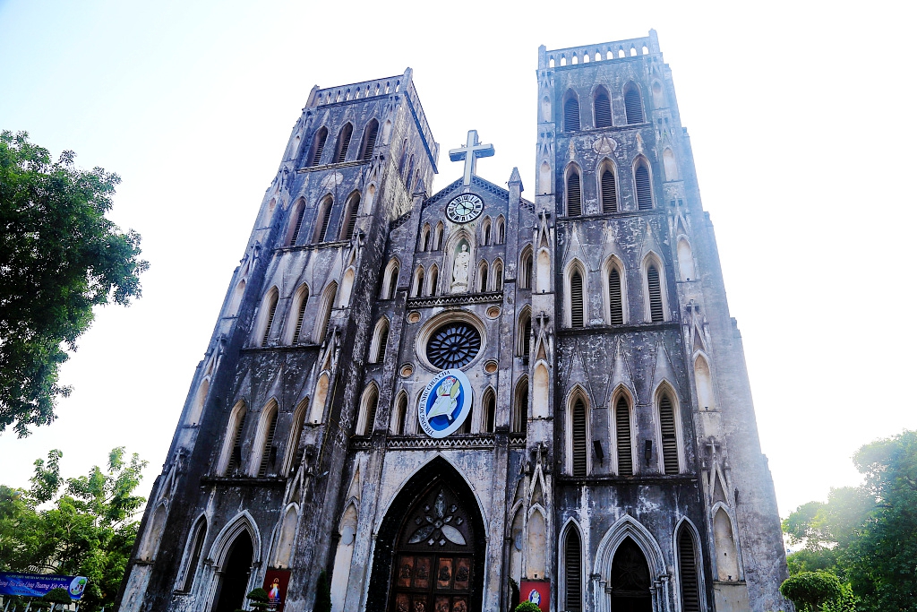 St. Joseph's Cathedral is a church that was built in 1886 by the French colonial government. It is one of the oldest churches in Hanoi. /CFP