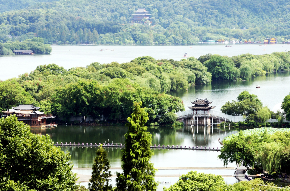 A file photo shows a bird's-eye view of West Lake in Hangzhou, Zhejiang Province. /IC