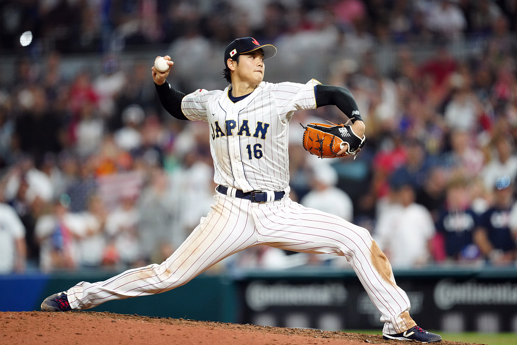 Shohei Ohtani of Japan pitches during the World Baseball Classic Championship game between USA and Japan in Miami, U.S., March 21, 2023. /CFP