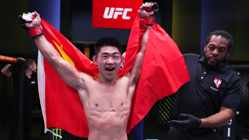 Chinese fighter Song calls out former UFC bantamweight champion Yan