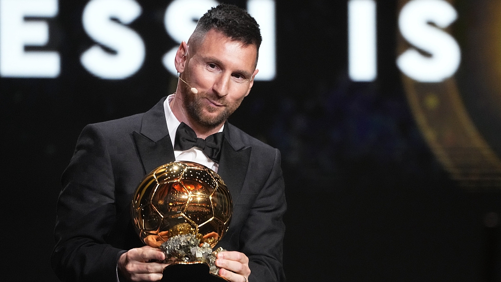 Lionel Messi after receiving the 2023 Ballon d'Or during the award ceremony at Theatre du Chatelet in Paris, France, October 30, 2023. /CFP