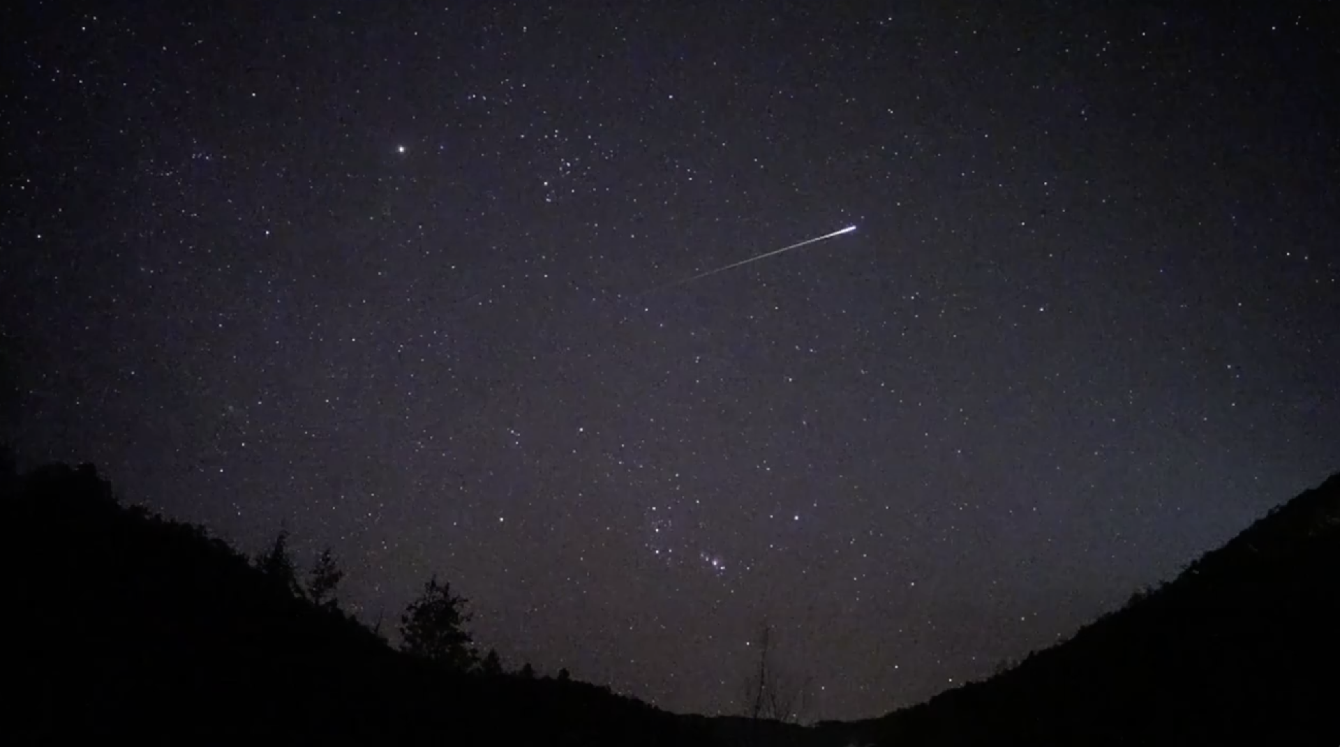 Don't Miss the Geminid Meteor Shower: Viewing Tips for 2024