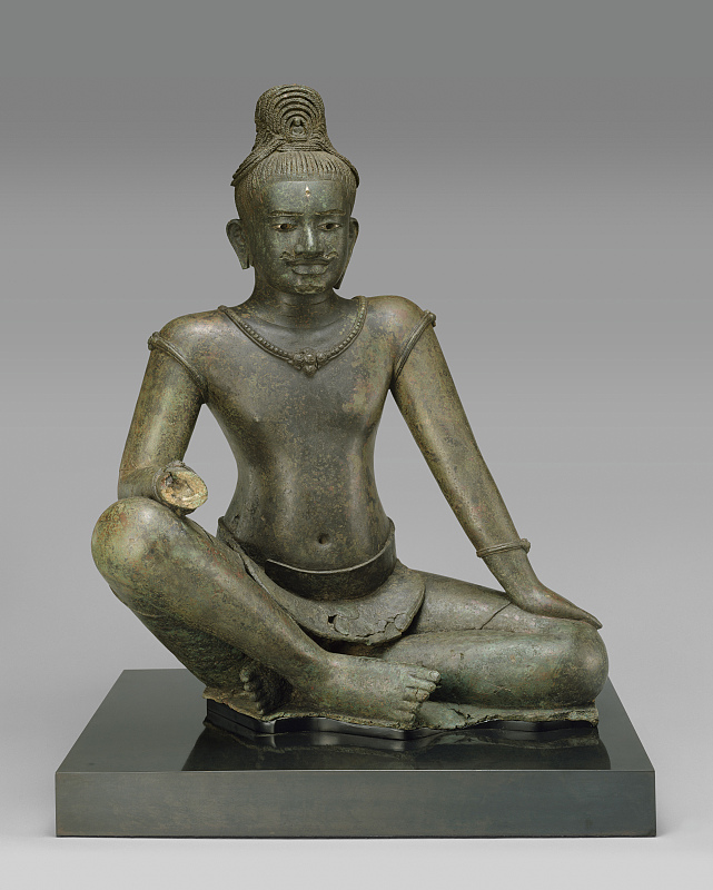 This undated photo shows a 10th-11th century Bodhisattva Avalokiteshvara sculpture to be returned to Cambodia from the United States. /CFP