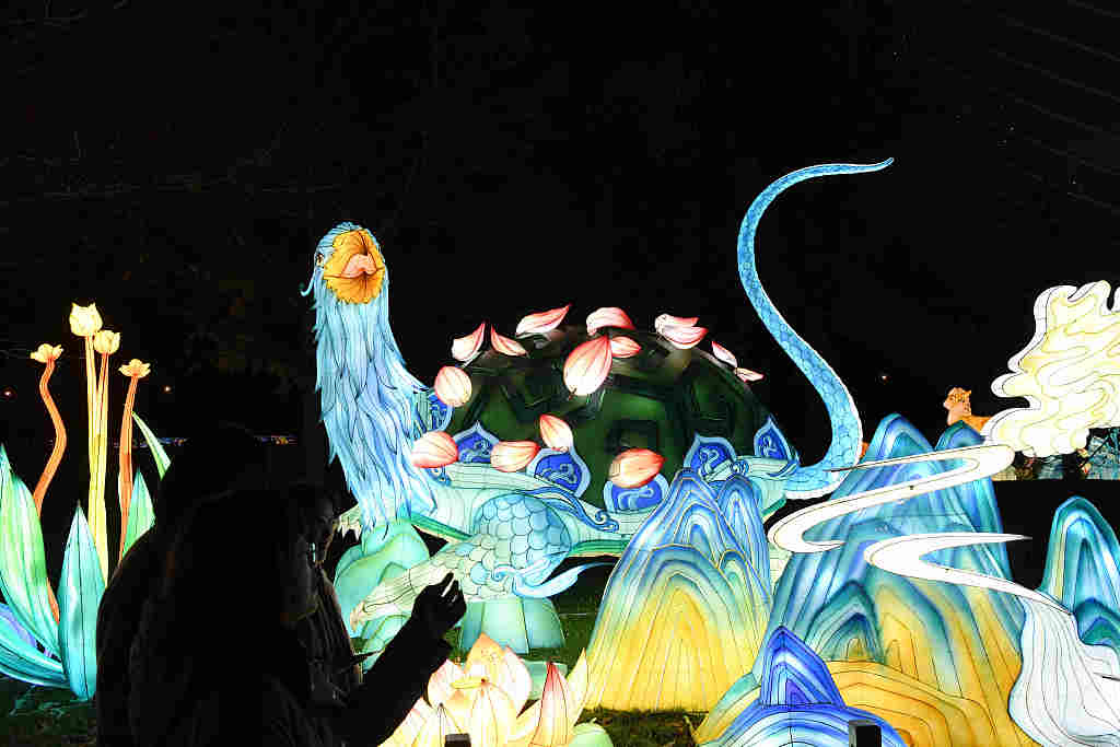 Lanterns featuring dragons and mythical creatures from the Chinese book 