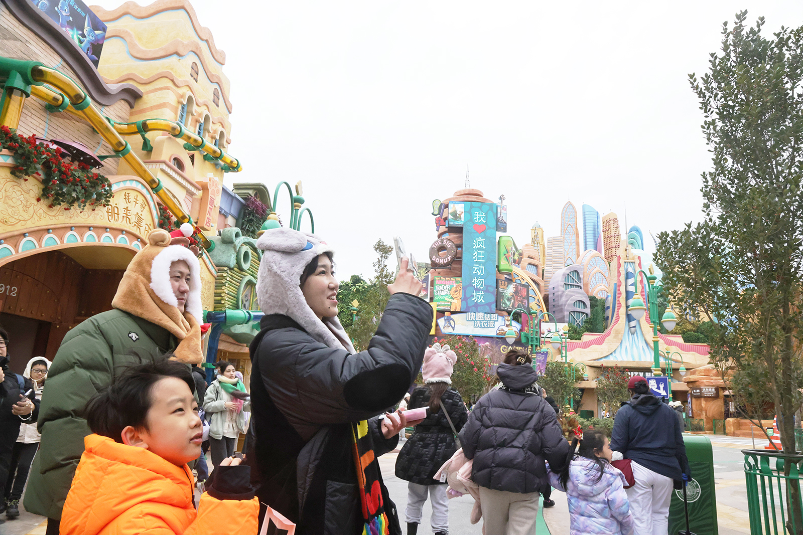 Visitors flock to the Zootopia-themed park at the Shanghai Disney Resort on December 16, 2023. /IC