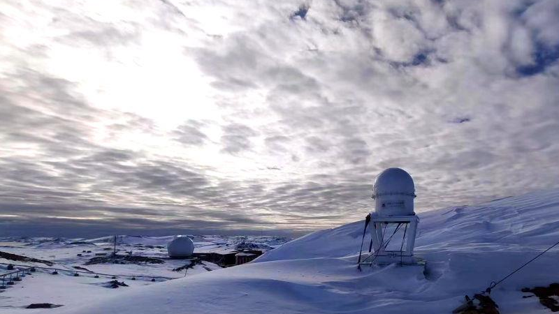 The prototype of China's Antarctic TianMu Time-domain Astronomical Observation Array in the Antarctic region. /SHAO under the CAS