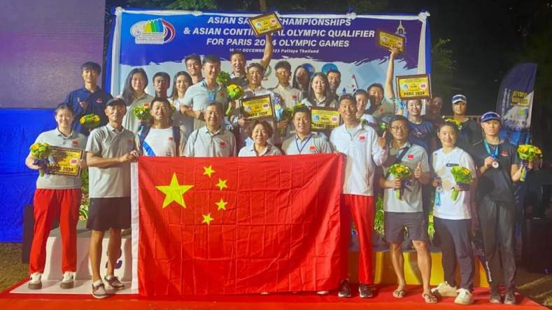 Chinese sailors celebrate at the end of the Asian Sailing Championship in Pattaya, Thailand, December 19, 2023. /Chinese Yachting Association