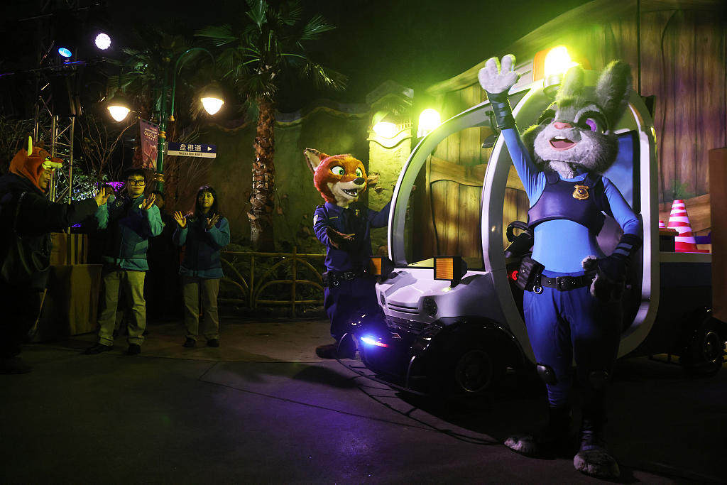 Performers dressed as Judy Hopps and Nick Wilde, two central characters in the animated film 