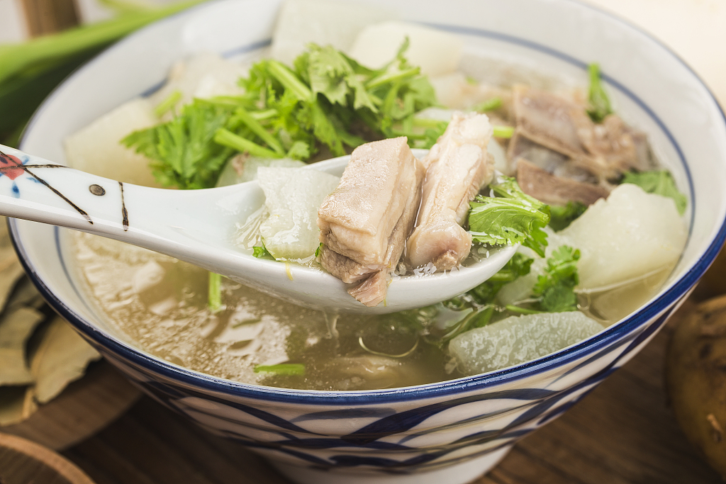 Mutton soup is eaten by people in southwestern parts of China like Sichuan, on the first day of Winter Solstice, or dongzhi in Chinese, which falls on December 22 this year. /CFP