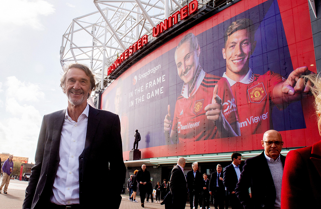 Jim Ratcliffe poses in front of Manchester United's home stadium Old Trafford in Manchester, England, November 3, 2023. /CFP