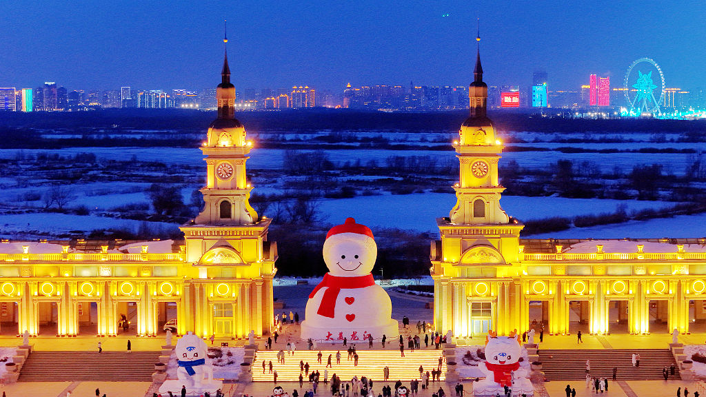 Live: Giant snowman makes annual appearance in Harbin, NE China – Ep. 3