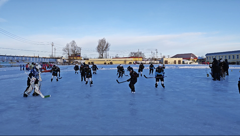 Winter sports boost enthusiasm among teens in Xinjiang schools