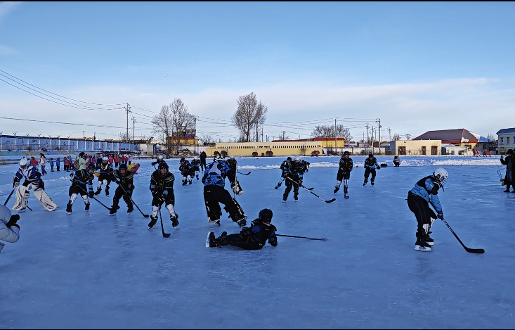 Winter sports boost enthusiasm among teens in Xinjiang schools