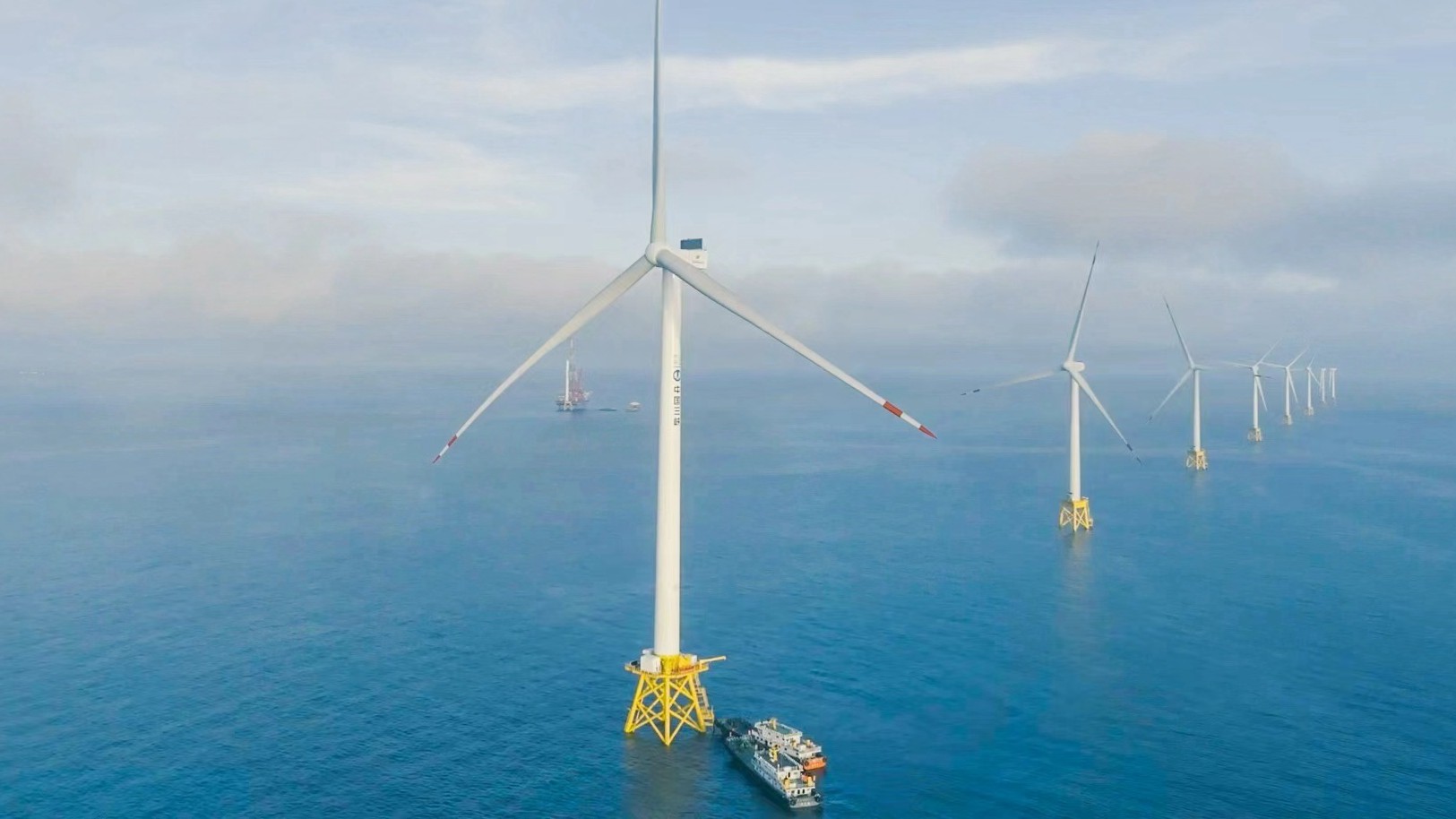 China's self-developed 16-megawatt offshore wind turbine. 