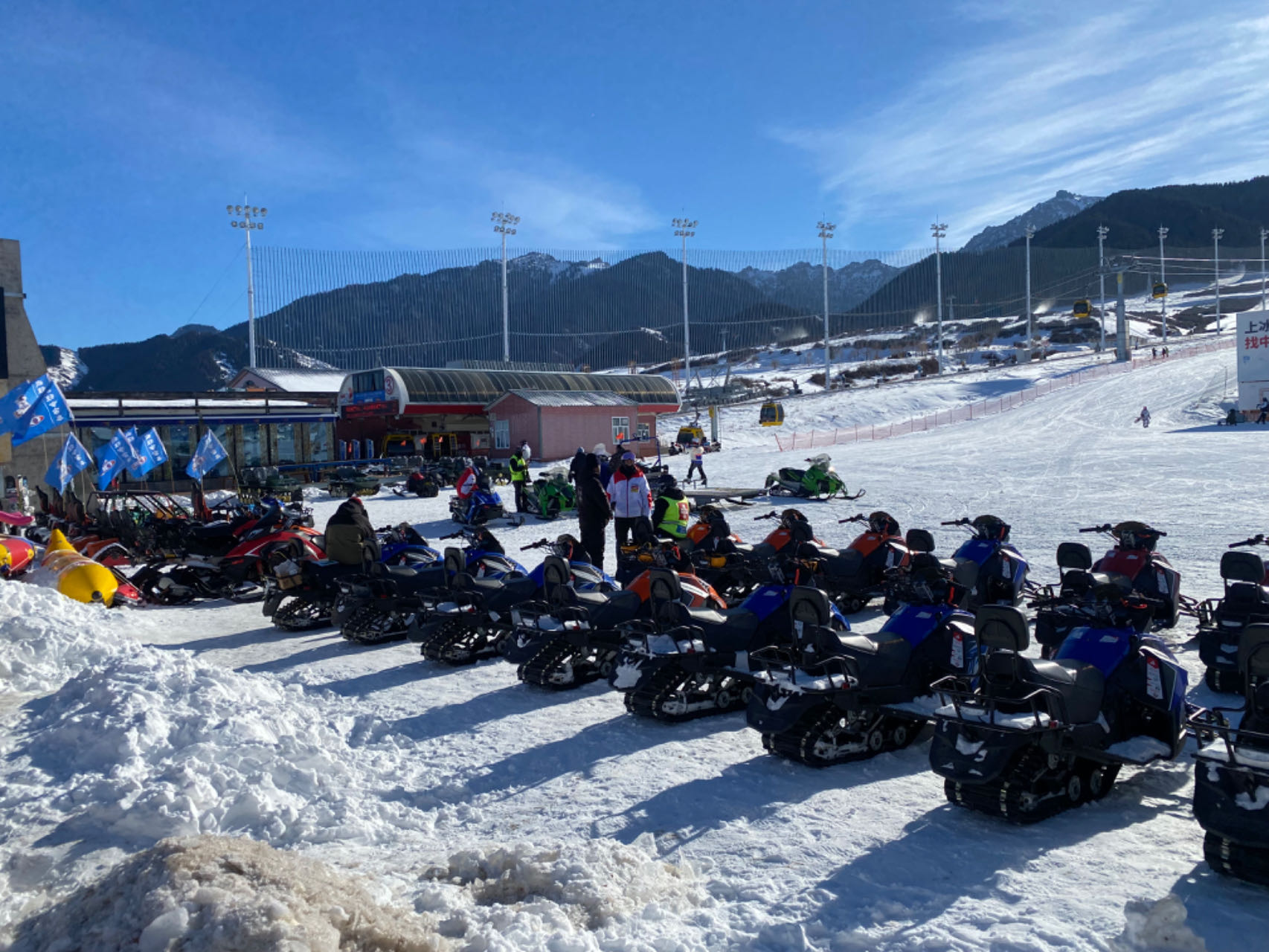 Fairy tale landscape, booming ice-snow tourism in Xinjiang