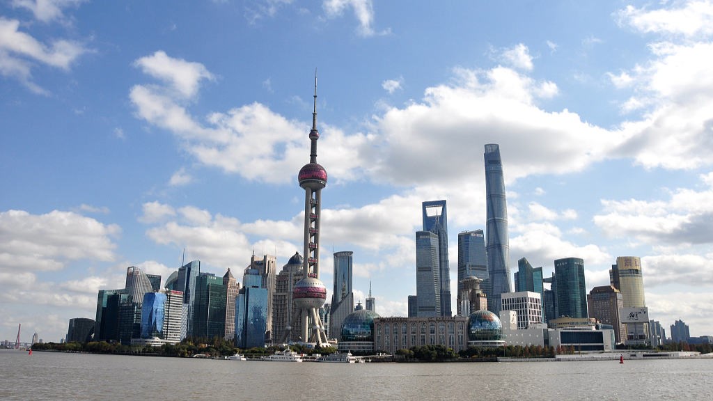 上海天际线景观，2023 年 11 月 25 日。/CFP