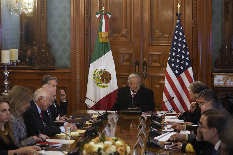 Mexican President Andres Manuel Lopez Obrador (C) meets with U.S. Secretary of State Antony Blinken (top L) and his Secretary of Foreign Relations Alicia Barcena (top R) at the National Palace, the office and residence of the president, in Mexico City, Mexico, December 27, 2023. /CFP
