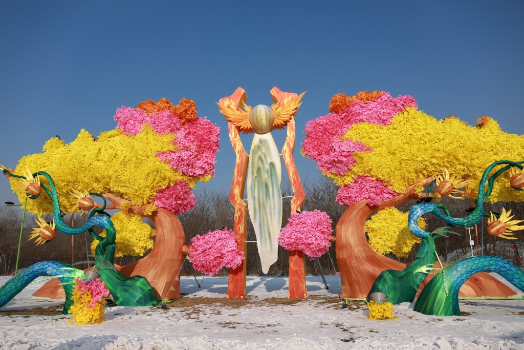 Festive lanterns are ready at Guandong Movie Town in Shenyang, northeast China's Liaoning Province, on December 28, 2023. /CFP