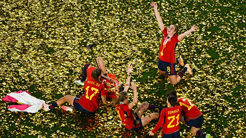 Spain players celebrate the team's victory in the Women's World Cup final at Stadium Australia in Sydney, Australia, August 20, 2023. /CFP