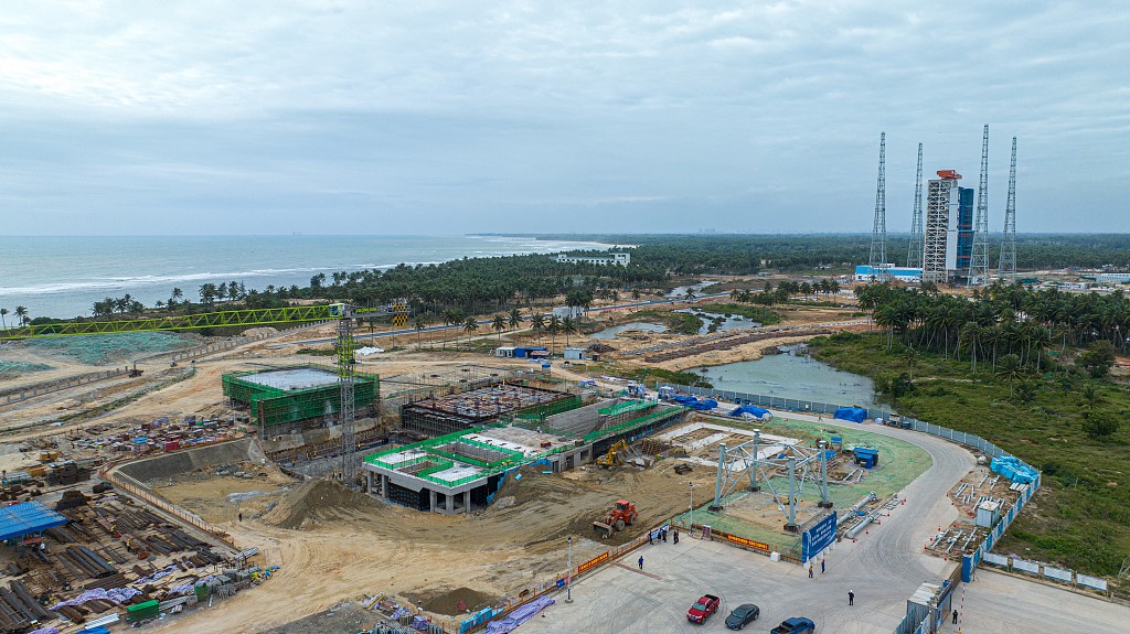 The No. 2 launch pad at China's first commercial launch site in Wenchang City, south China's Hainan Province, under construction, December 29, 2023. /CFP
