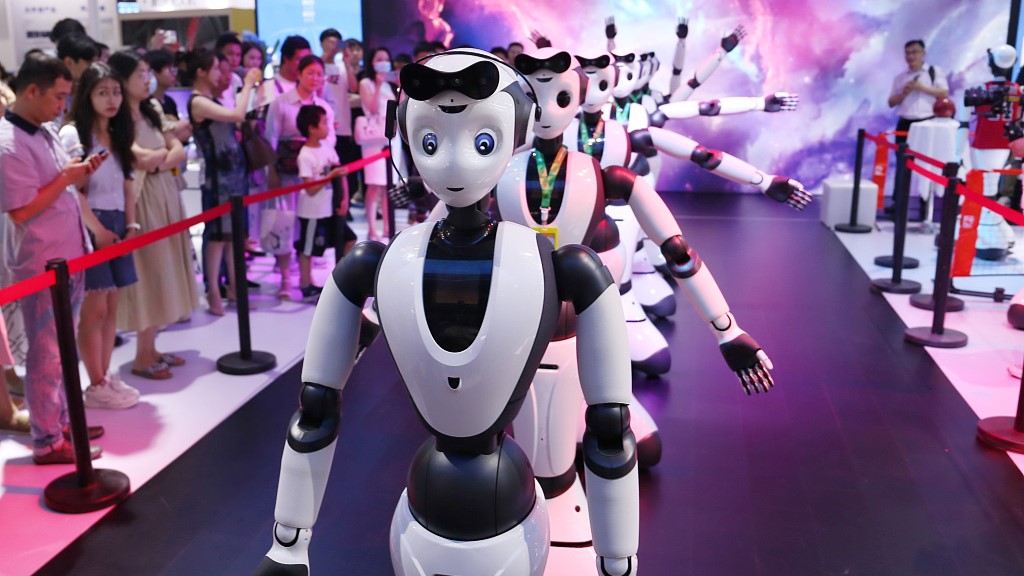 Robots parade at the 2023 World Artificial Intelligence Conference in Shanghai, July 6, 2023. /CFP
