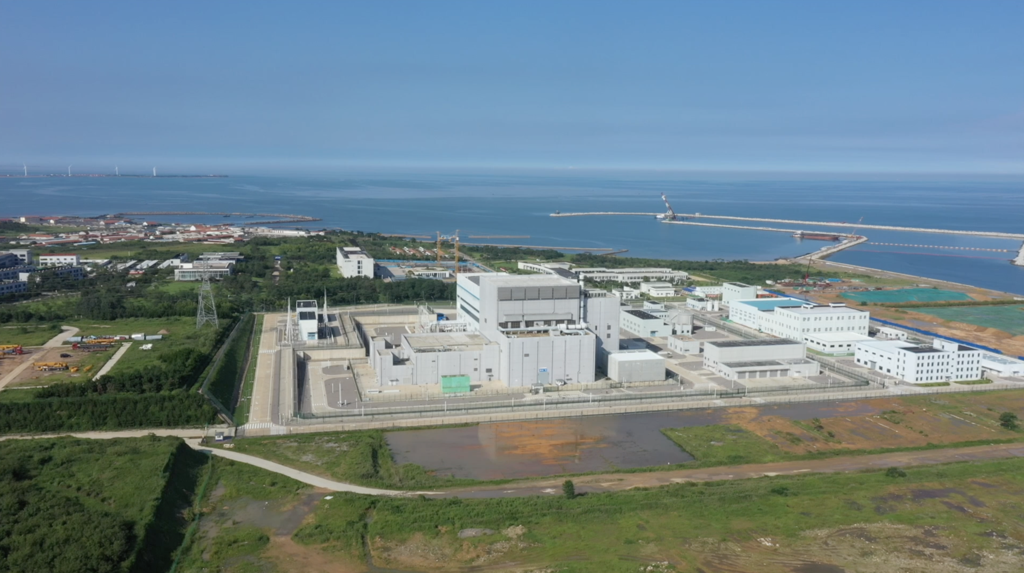 Huaneng Shandong Shidao Bay Nuclear Power Plant is setting an example for the further development of fourth-generation nuclear power plants. /Shidao Bay Nuclear Power Plant