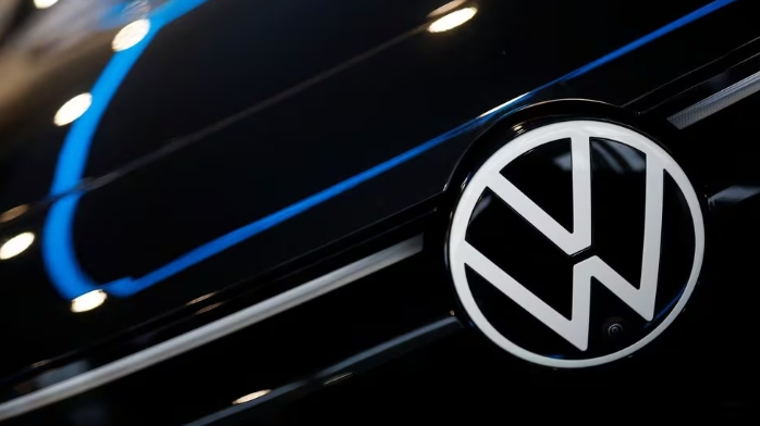 A Volkswagen logo is seen on a Volkswagen ID.5 electric car on display at a showroom of a car dealer in Reze near Nantes, France, November 13, 2023. /Reuters