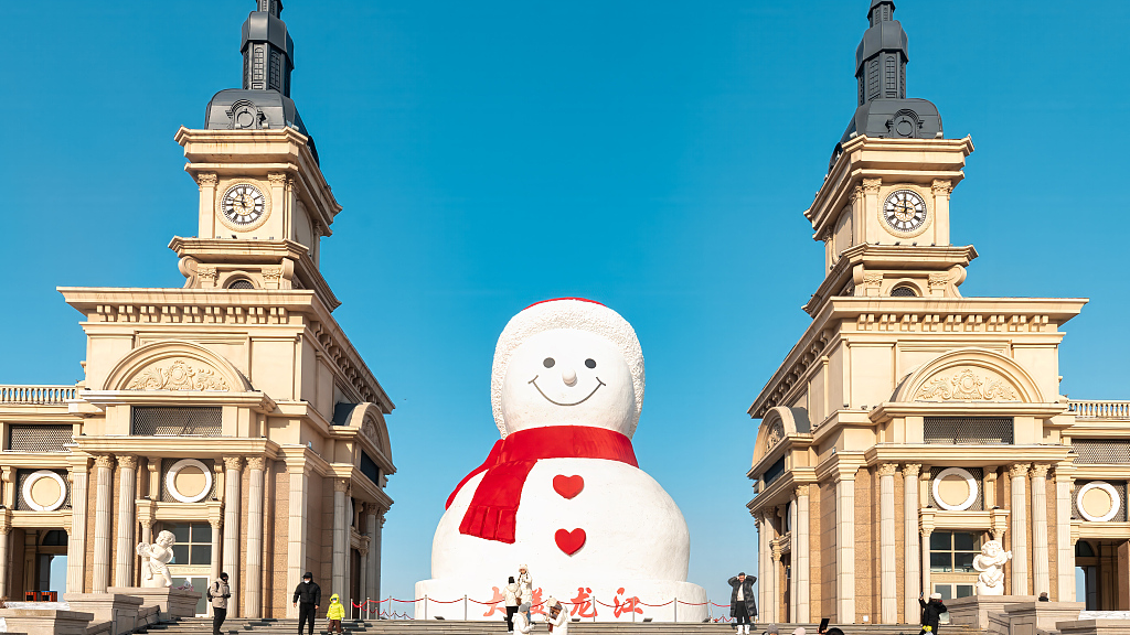Live: Giant snowman makes annual appearance in northeast China's Harbin – Ep. 13