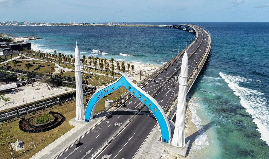 Aerial photo shows the China-Maldives Friendship Bridge in Maldives. /Xinhua