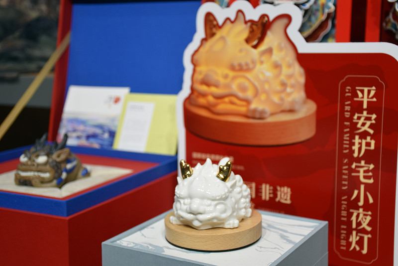 An undated photo shows a range of loong-themed cultural products on display at the Grand Canal Museum of Beijing. /CFP