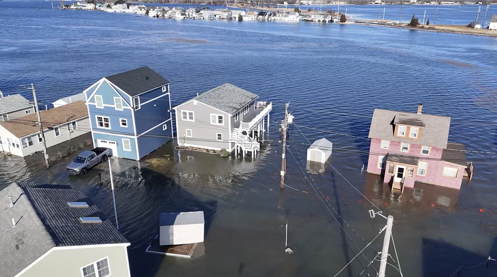 Flood waters at Hampton Beach, New Hampshire, U.S., January 10, 2024. /CFP
