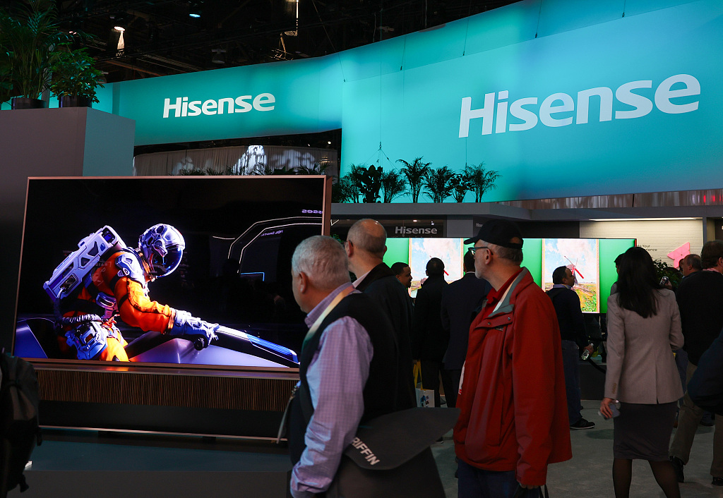 Attendees visit the Hisense booth at 2024 CES in Las Vegas, Nevada, USA, January 10, 2024. /CFP