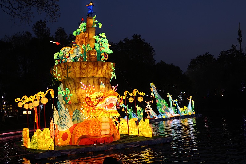 A series of illuminated lanterns are set up for the Qinghuai Lantern Fair at Bailuzhou Park, Nanjing City, Jiangsu Province, January 13, 2024. /CFP