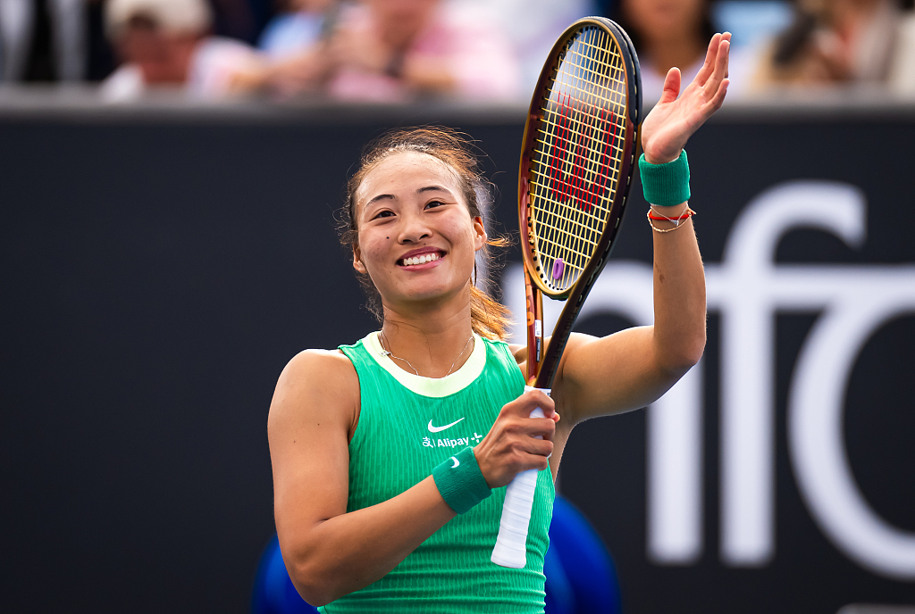 Zheng Qinwen of China acknowledges the crowd at the Australian Open in Melbourne, Australia, January 18, 2024. /CFP