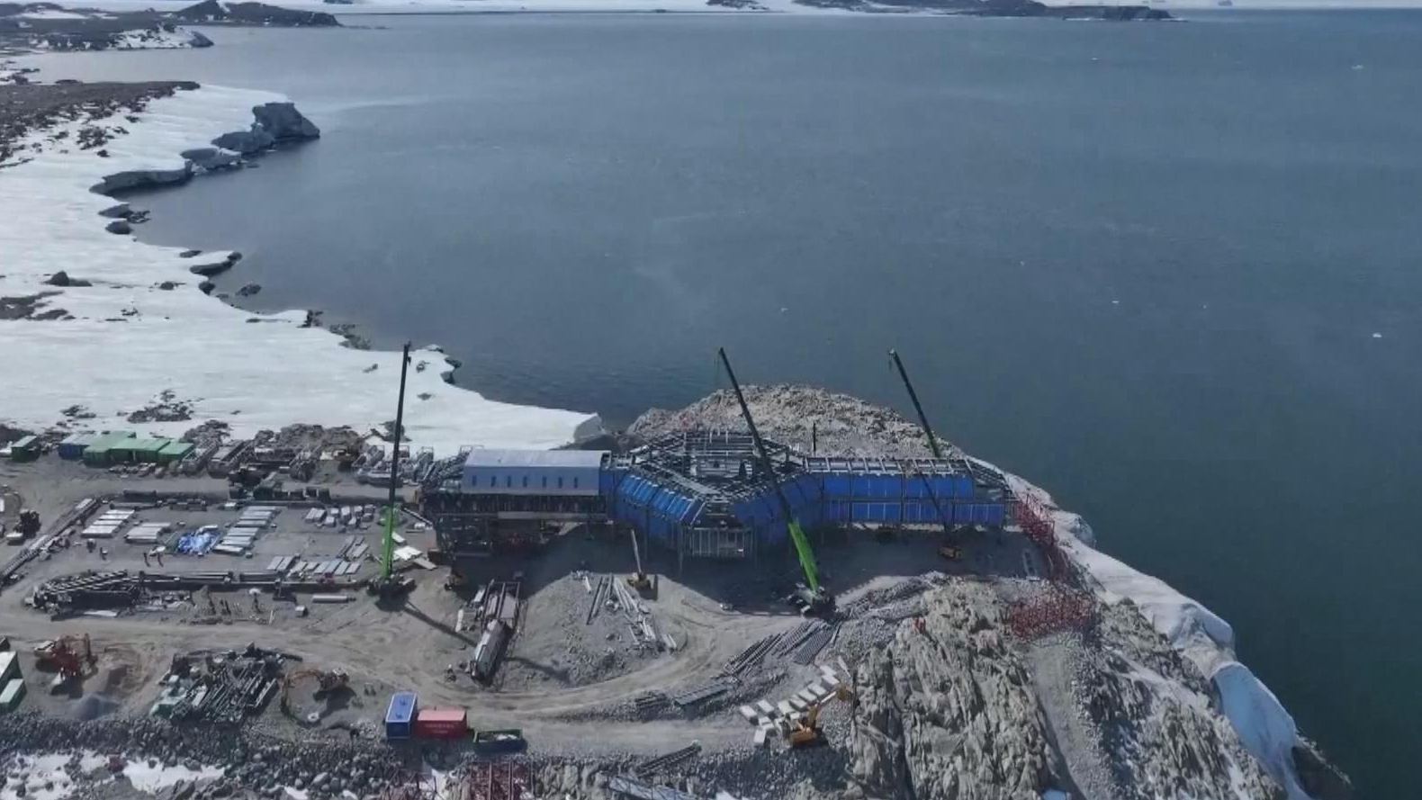 China's new research station in Antarctica under construction. /CMG