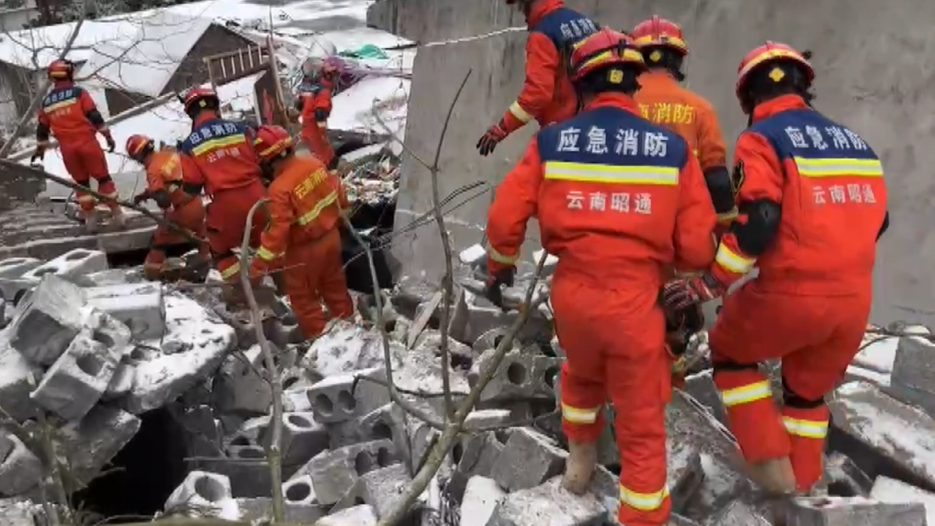 Live: Landslide in SW China's Yunnan Province entraps residents