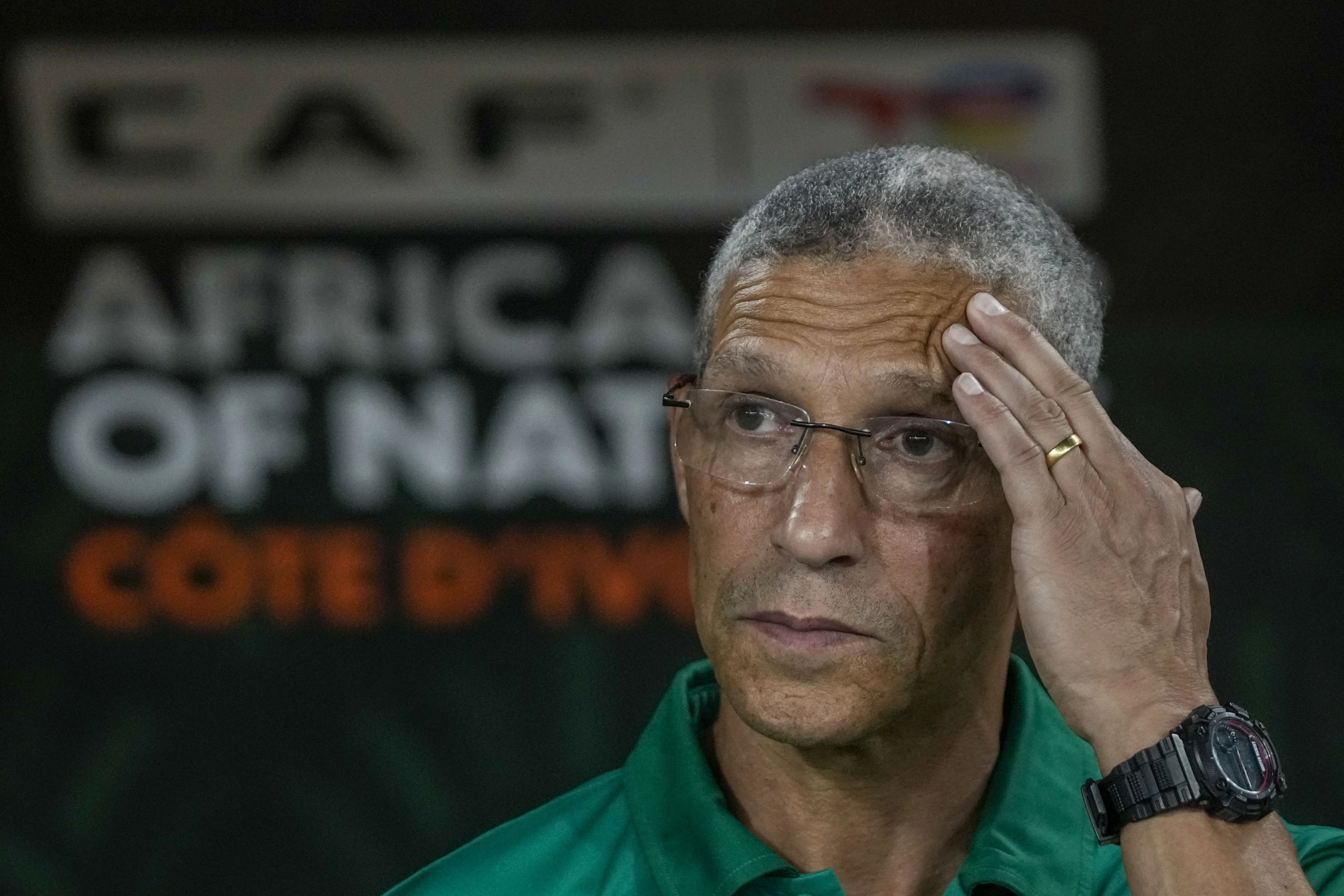 Chris Hughton, manager of Ghana, looks on during the game against Egypt at the Africa Cup of Nations at the Felix Houphouet-Boigny Stadium in Abidjan, Cote d'Ivoire, January 18, 2024. /AP