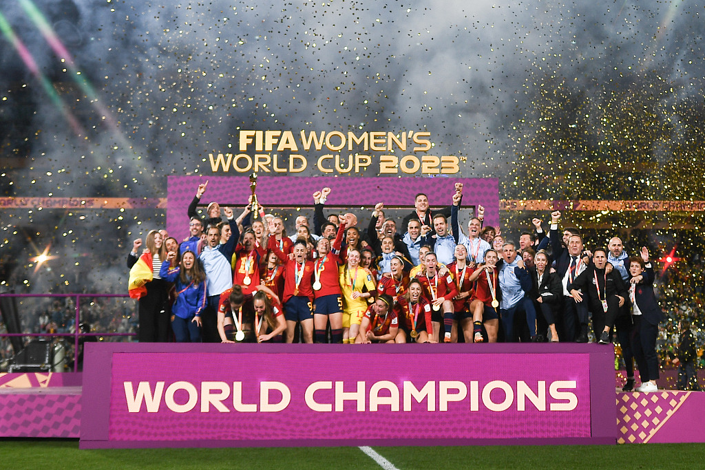 The Spanish national team celebrates with the trophy after winning the 2023 FIFA Women's World Cup in Sydney, Australia, on August 20, 2023. /CFP