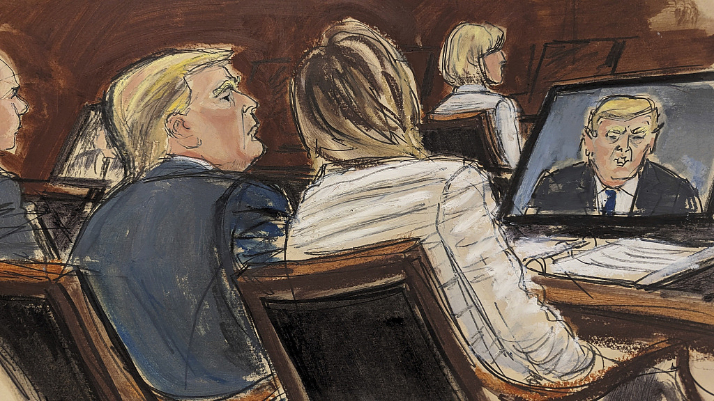 In this courtroom sketch, Donald Trump and his attorney watch a video of his deposition, presented before the defense resting, in Federal Court in New York,  January 25, 2024. /CFP