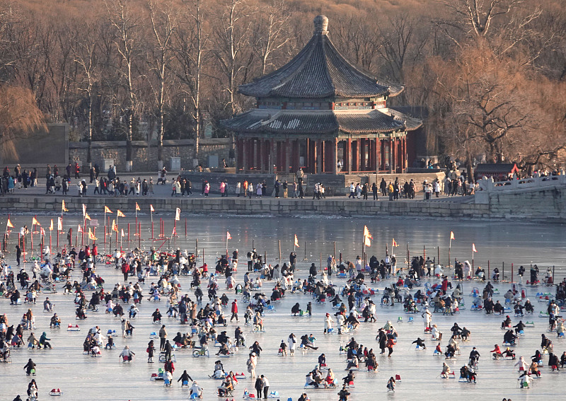 Visitors enjoy ice skating at the outdoor ice rink at the Summer Palace in Beijing, January 27, 2024. /CFP