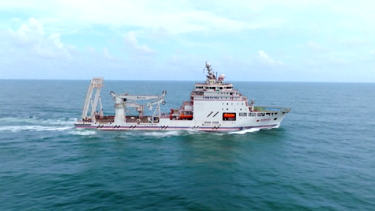 China's deep-sea rescue vessel starts operation