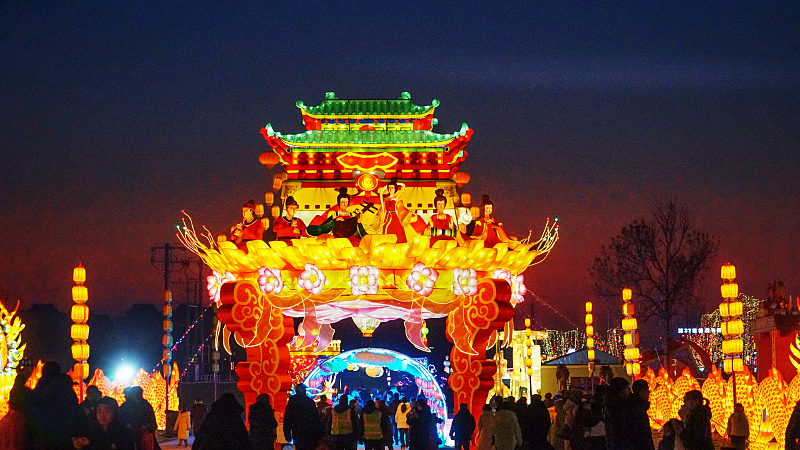 Residents visit a traditional Chinese lantern fair at Yangliuqing Ancient Town in Tianjin, January 28, 2024. /CFP