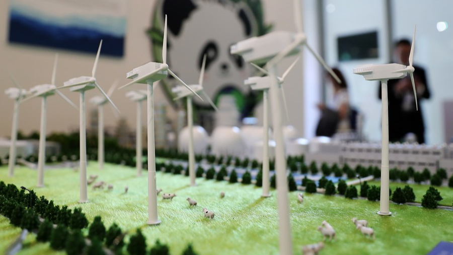 A model displaying wind turbine generators during the 28th session of the Conference of the Parties to the United Nations Framework Convention on Climate Change (COP28) in Dubai, the United Arab Emirates, December 6, 2023. /Xinhua