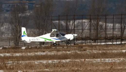 The hydrogen internal combustion aircraft prototype takes off from Caihu Airport in Shenyang, northeast China's Liaoning Province, January 29, 2024. /China Media Group